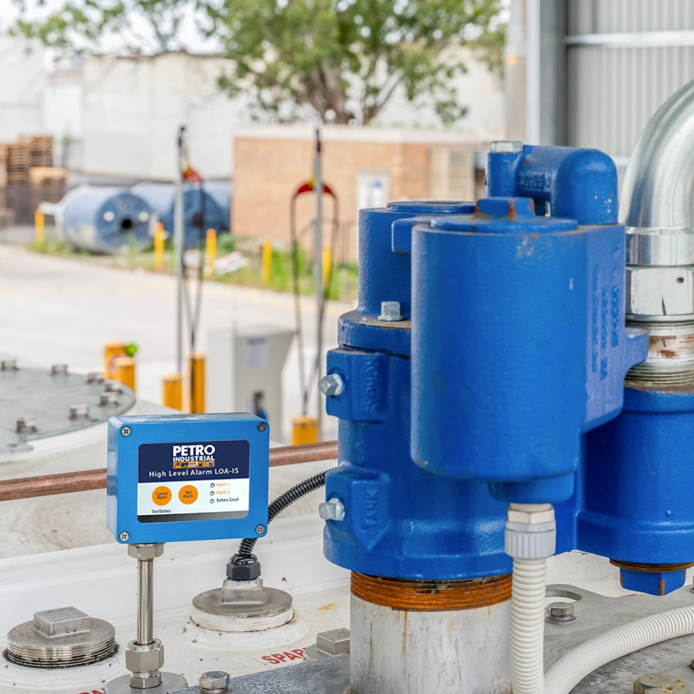 High Level Alarm - LOA-IS - Battery Operated installed on Tank